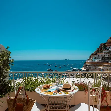 Buca Di Bacco 4* بوسيتانو