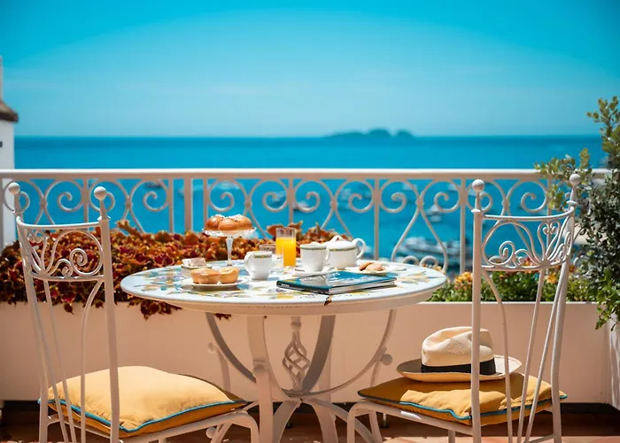 Buca Di Bacco Hotel 4*