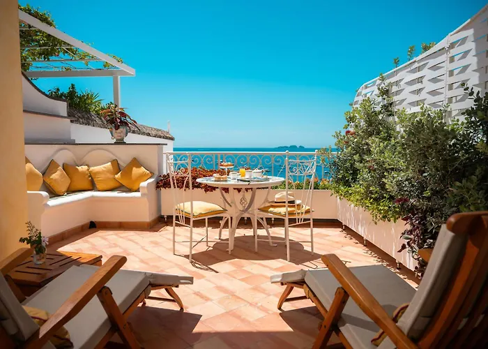 Buca Di Bacco Hotel 4*