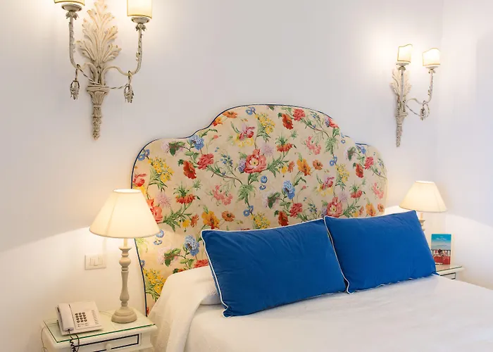 Buca Di Bacco Отель