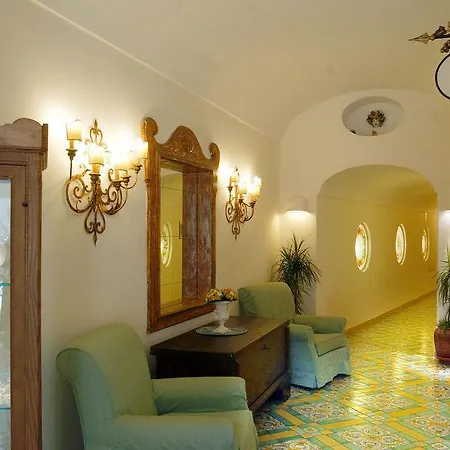 Buca Di Bacco Hotel Positano