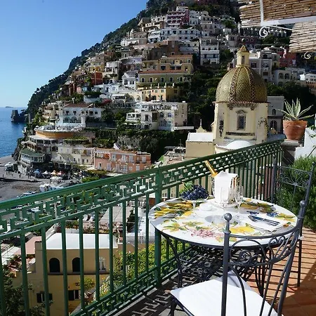 Buca Di Bacco Hotel Positano